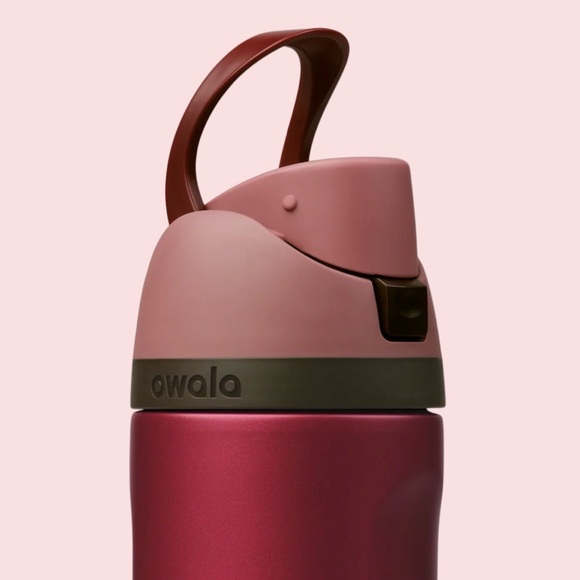 ♥️ RARE Special Edition Owala FreeSip 24oz Poinsettia Metallic Red - Picture 4 of 6